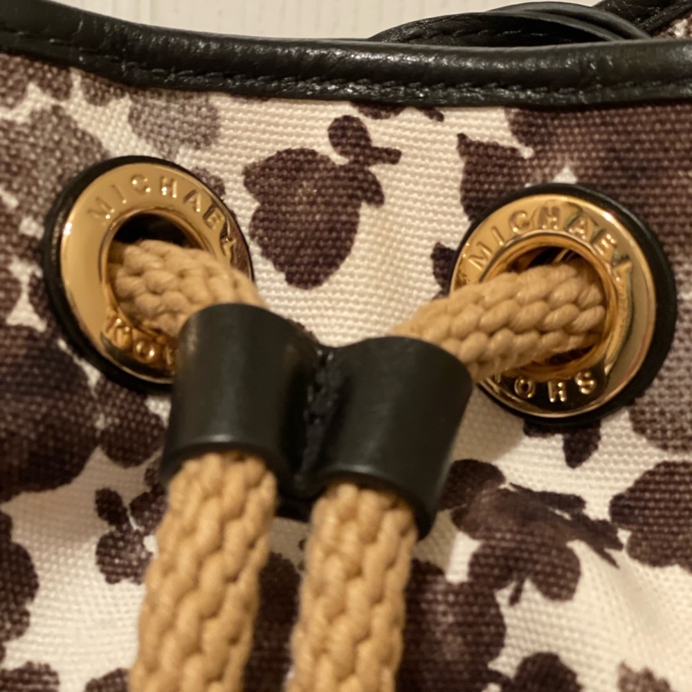 Mk Elegant Drawstring , Bucket Bag - image 4